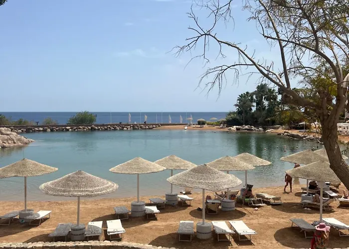 Private One-unit In Domina Coral Bay And Direct View 2